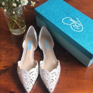 NWT Betsey Johnson Lucy Flats